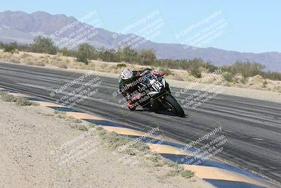 media/Dec-04-2025-Racers Edge (Thu) [[5ebc9f124d]]/2-A Group/1-Session 2 (Turn 7 Inside)/